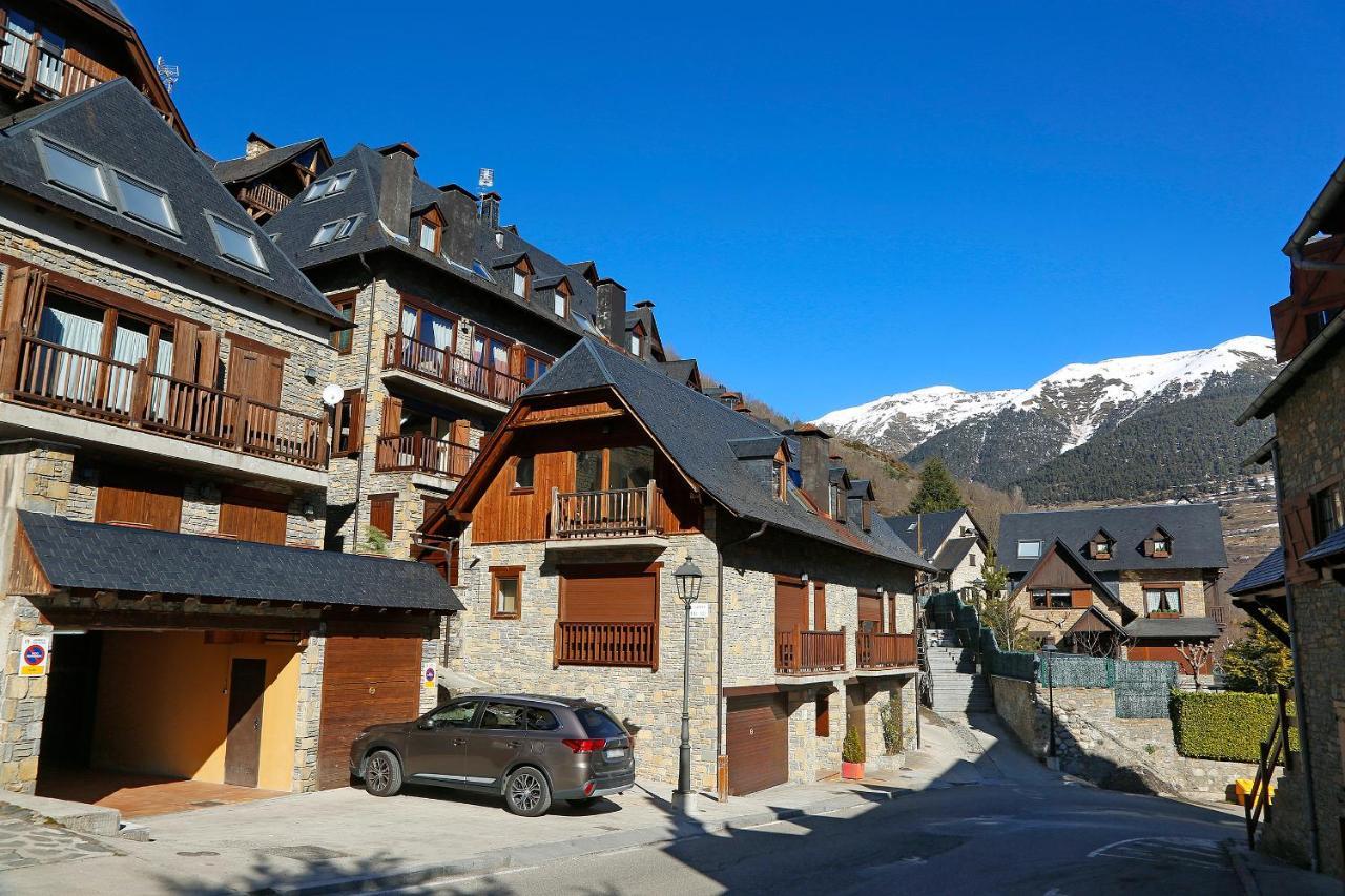 Apartamento La Santeta De Aran Vielha Esterno foto